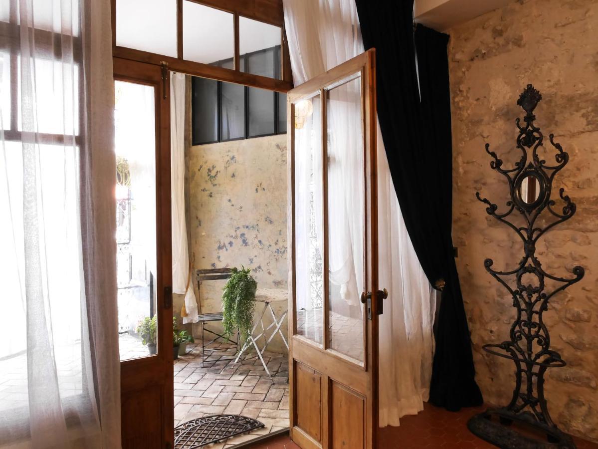 L'Heure Bleue - Charme Et Histoire Au Coeur D'Avignon Apartment Luaran gambar
